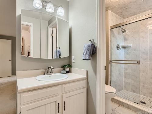 6890 Niagara Ct, Englewood CO 80112-1011 exterior