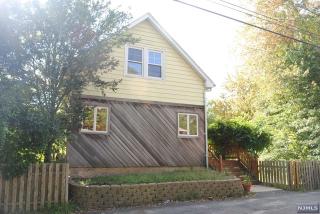34 New York Ave, Wayne, NJ 07470-5816