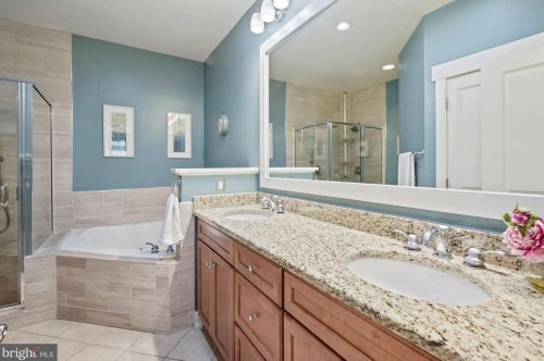 2737 Linden Ln, Silver Spring MD 20910-1212 exterior