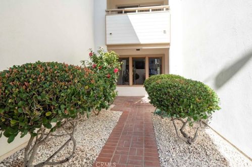 8 Spicewood Way, Irvine, CA 92612-2721