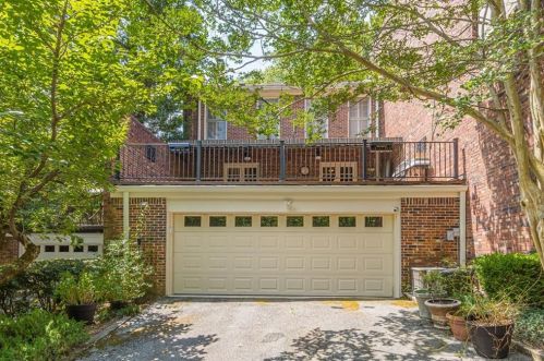 2101 Bohler Rd, Atlanta GA  30318-1515 exterior