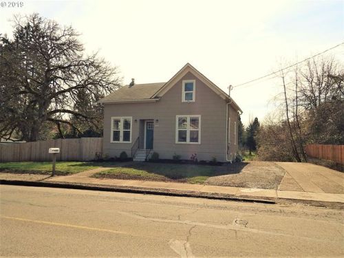 444 Hardcastle Ave, Woodburn, OR 97071-3308