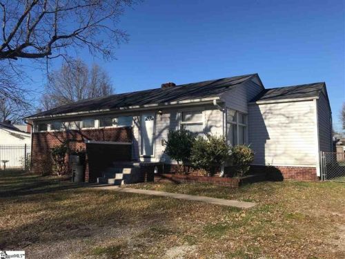 1 Farmington Rd, Greenville, SC 29605-4508
