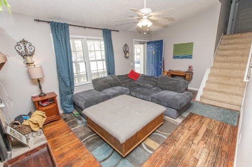 2430 Suncrest Ct, Buford, GA 30519-5189