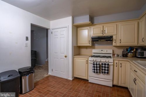 41 Springhouse Rd, Lancaster PA  17603-6619 exterior