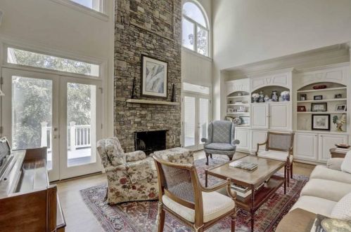 130 High Point Walk, Atlanta GA  30342-2480 exterior
