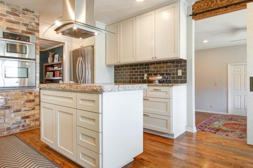 303 Blue Rdg Trl, Austin TX  78746-5408 exterior