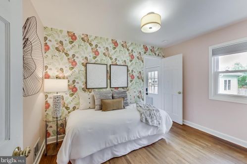 10706 Blossom Ln, Silver Spring MD 20903-1001 exterior