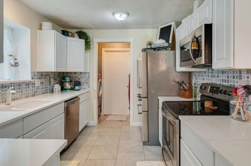 6401 Peggy Dr, Fort Worth TX  76133-4429 exterior