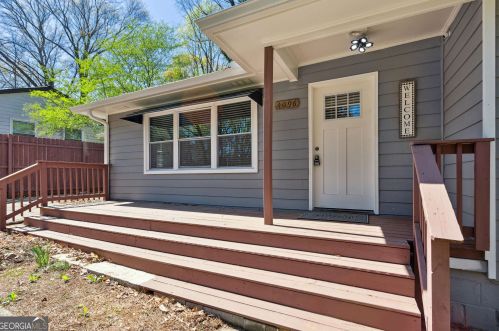 4096 Clay Dr, Atlanta GA  30360-2522 exterior