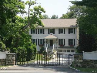 148 Chestnut Hl Rd, Norwalk CT  06851-2524 exterior