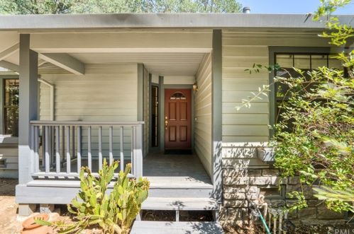 20297 Siesta Ct, Middletown, CA 95467-8750
