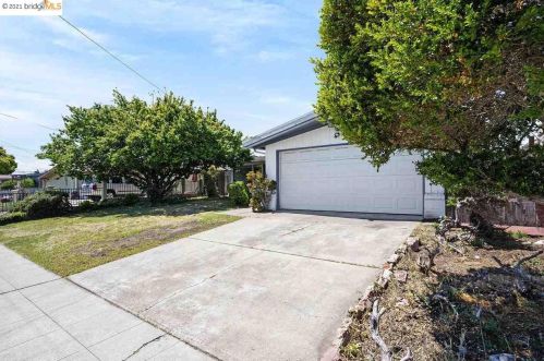 27453 Coronado Way, Hayward, CA 94545-4703
