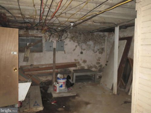 5130 11 St, Philadelphia PA 19147-1901 exterior