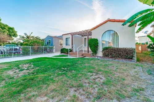 8661 Garden View Ave, South Gate, CA 90280-2735