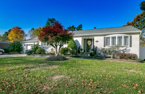 34 Central Ave, Hazlet, NJ 07730-4123