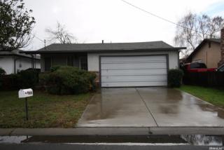 3854 4th St, Stockton, CA 95215-7402