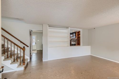 2598 Eagle Cir, Aurora CO 80014-2428 exterior