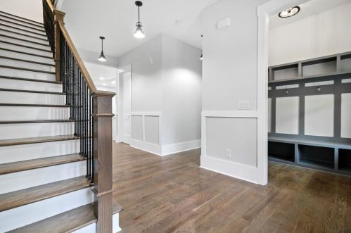 1673 Beacon Hill Blvd, Atlanta GA  30329-2517 exterior