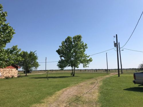 346 Lisa Mae Rd, Bellvue TX  77418-5785 exterior