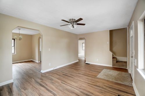 2033 Dallas Ave, Cincinnati OH  45239-4752 exterior