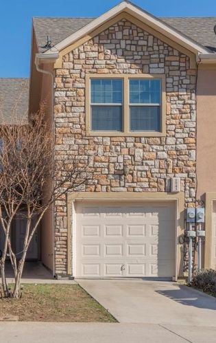 1543 Cozy Dr, Fort Worth TX  76120 exterior