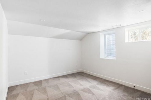 2203 Grape St, Denver CO  80207-3838 exterior