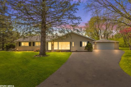 18050 Michael Ave, Country Club Hills, IL 60478-5022