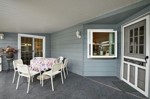 3562 Don Juan Dr, Carlsbad, CA 92010-3923