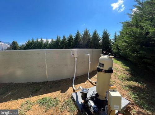 125 Gap Vw Blvd, Harpers Ferry WV 25425-3003 exterior