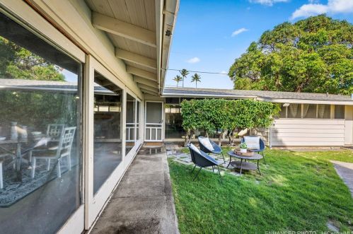 935 Koloa St, Honolulu HI  96816-5201 exterior