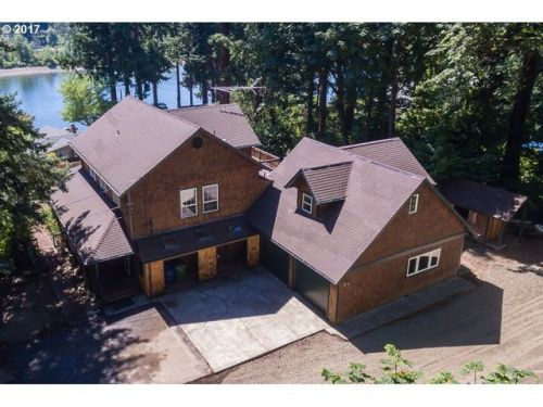 18350 Willamette Dr, Portland, OR 97267-6018
