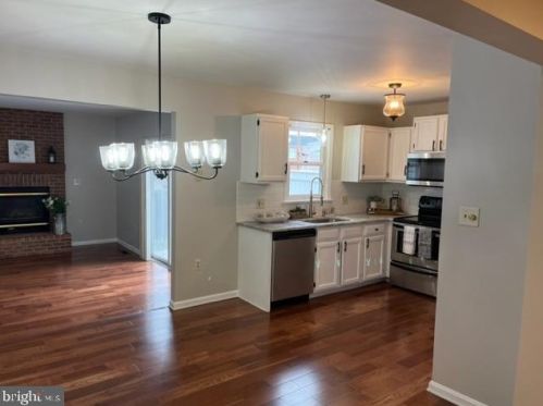 833 Marjory Ter, Lancaster PA  17603-5866 exterior