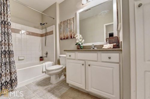 4333 Dunwoody Park, Atlanta GA  30338-5795 exterior