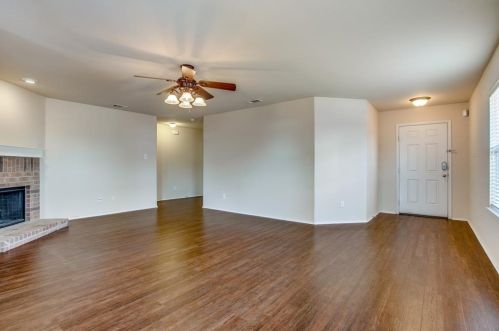 2324 Loreto Dr, Fort Worth TX  76177-7283 exterior