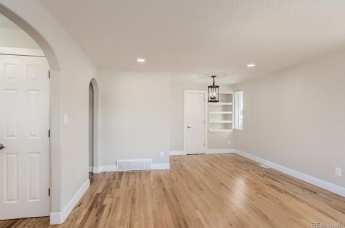 46 Xavier St, Denver CO  80219-1027 exterior