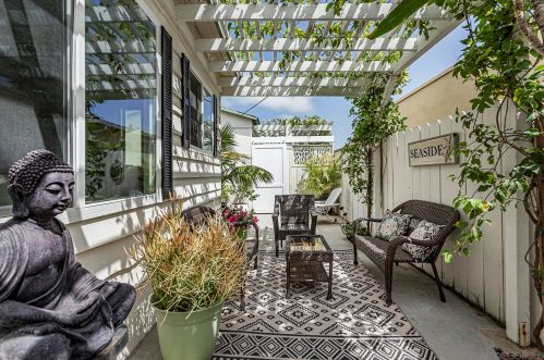802 Vanderbilt Pl, San Diego, CA 92103-3819