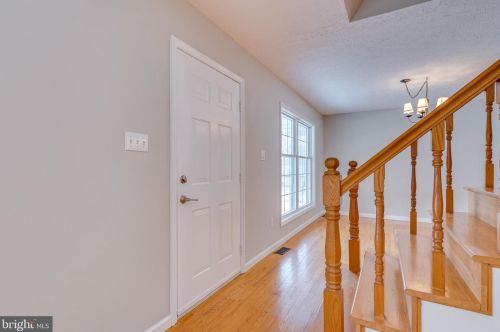 165 Gingerbread Ln, Harpers Ferry WV 25425-5591 exterior