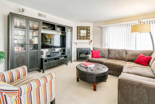 1080 Cordova St, Pasadena, CA 91106-3023