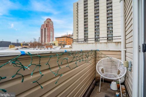 528 13 St, Philadelphia PA  19147-4533 exterior