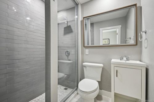 842 Grove St, Denver CO  80204-3223 exterior