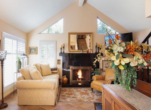 729 Calle De Los Amigos, Santa Barbara, CA 93105-4438