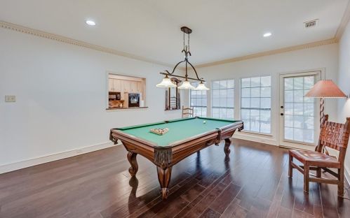 2312 Colleen Ct, Carrollton TX 75007-2037 exterior