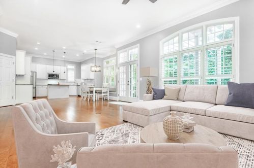 1053 Fielding Park Ct, Atlanta GA  30319-1989 exterior