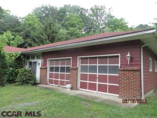 192 65th St, Altoona, PA 16601-7936
