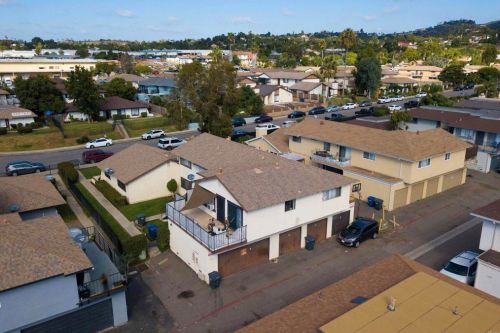 1211 Monique Ct, Vista CA 92084-3466 exterior