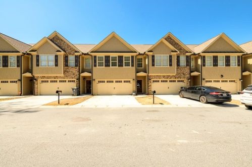 190 Jackson Pl, Lilburn, GA 30047-2816