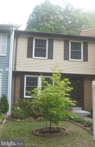 10970 Harpers Square Ct, Herndon, VA 20191-5014