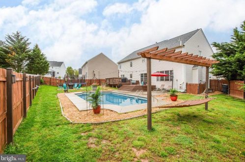 47 Morningmist Dr, Fredericksburg, VA 22406-7275