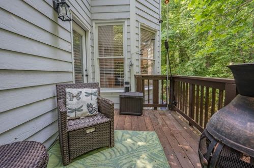 408 Harris Manor Dr, Atlanta GA  30311-2118 exterior